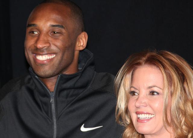 她通过摆短 她通过摆短